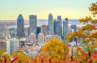 Blick auf Montréal im Herbst